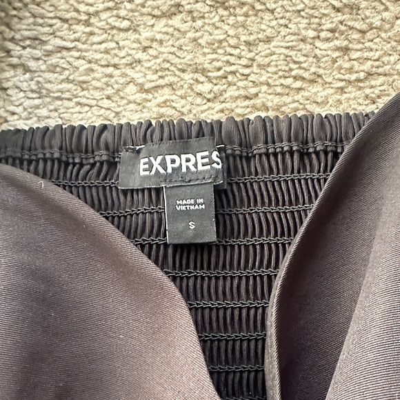 Express Black Ruffled Blouse - Picture 2 of 3